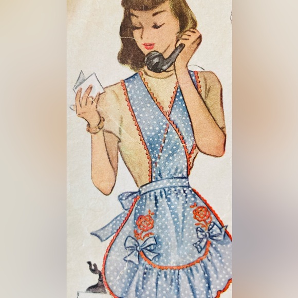 McCall's Vintage 40’s Apron Sewing Pattern - Picture 1 of 6